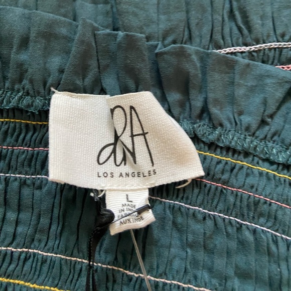 dRA Los Angeles Women’s Crop Top - Picture 4 of 4